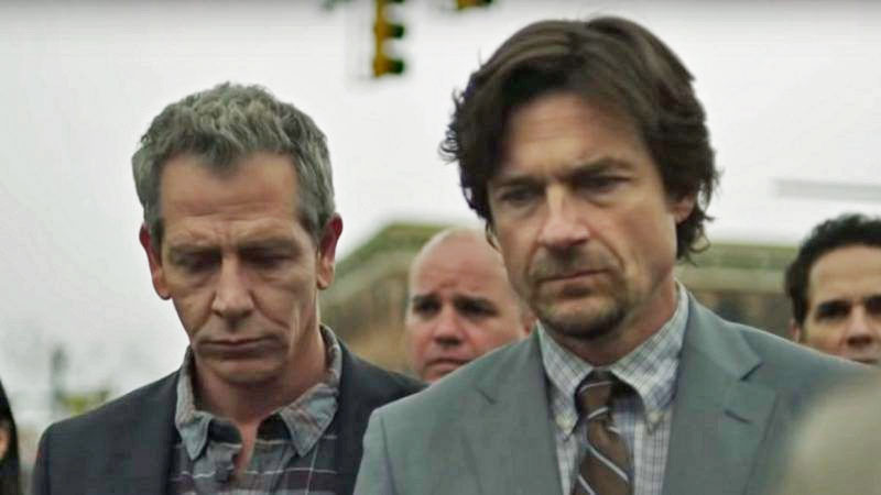 Mendelsohn and Bateman in The Outsider on HBO.